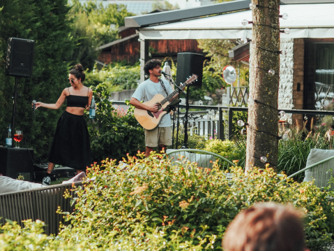 Hier wohnt die Inspiration zwischen den Bergen! Genieße unsere Live-Bands