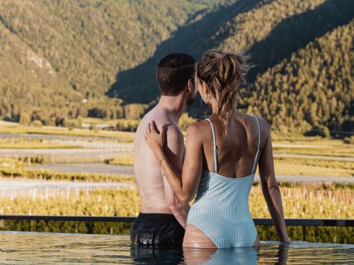 Honeymoon, Baby! Honeymoon, Baby!